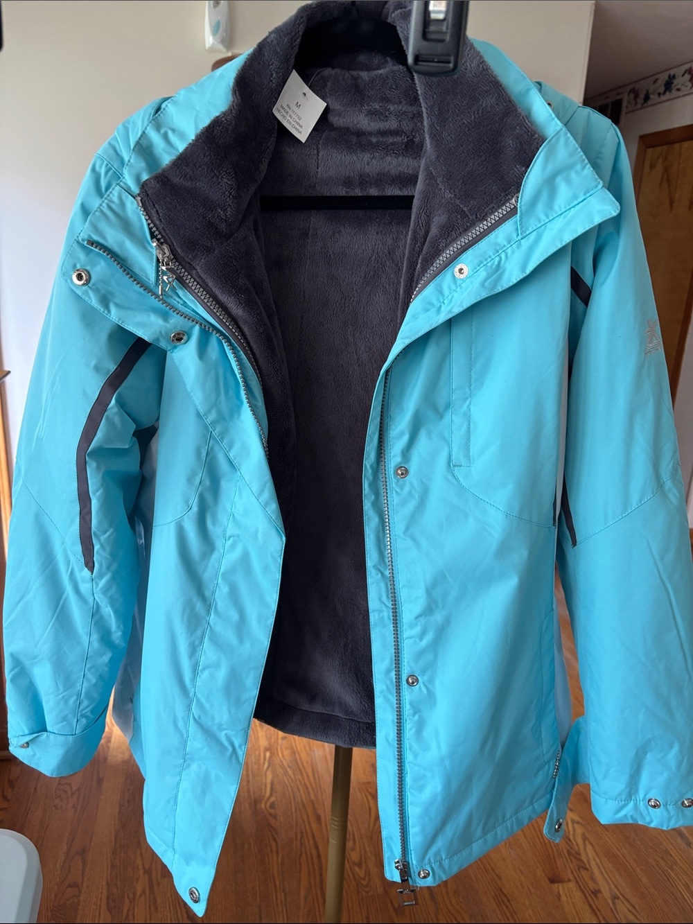 ZeroXposur Bright Aqua Blue Ski Jacket with Dark Gray Fleece Lining